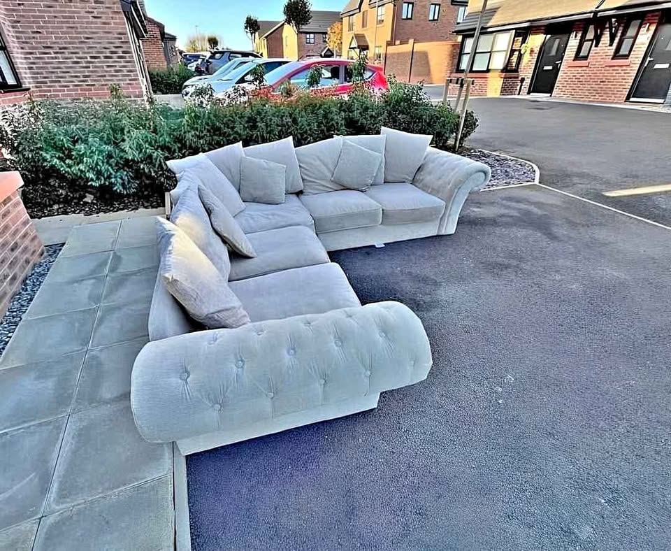 ποΈ Nicole Sofa Set